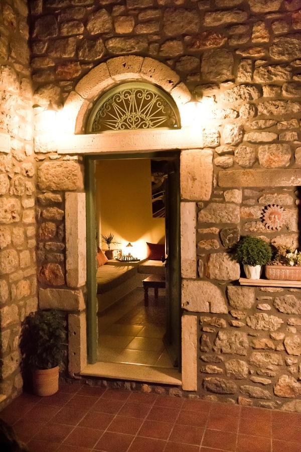 Petra Boutique Homes Arginonda Екстериор снимка