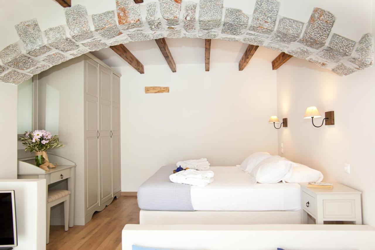 Petra Boutique Homes Arginonda Екстериор снимка